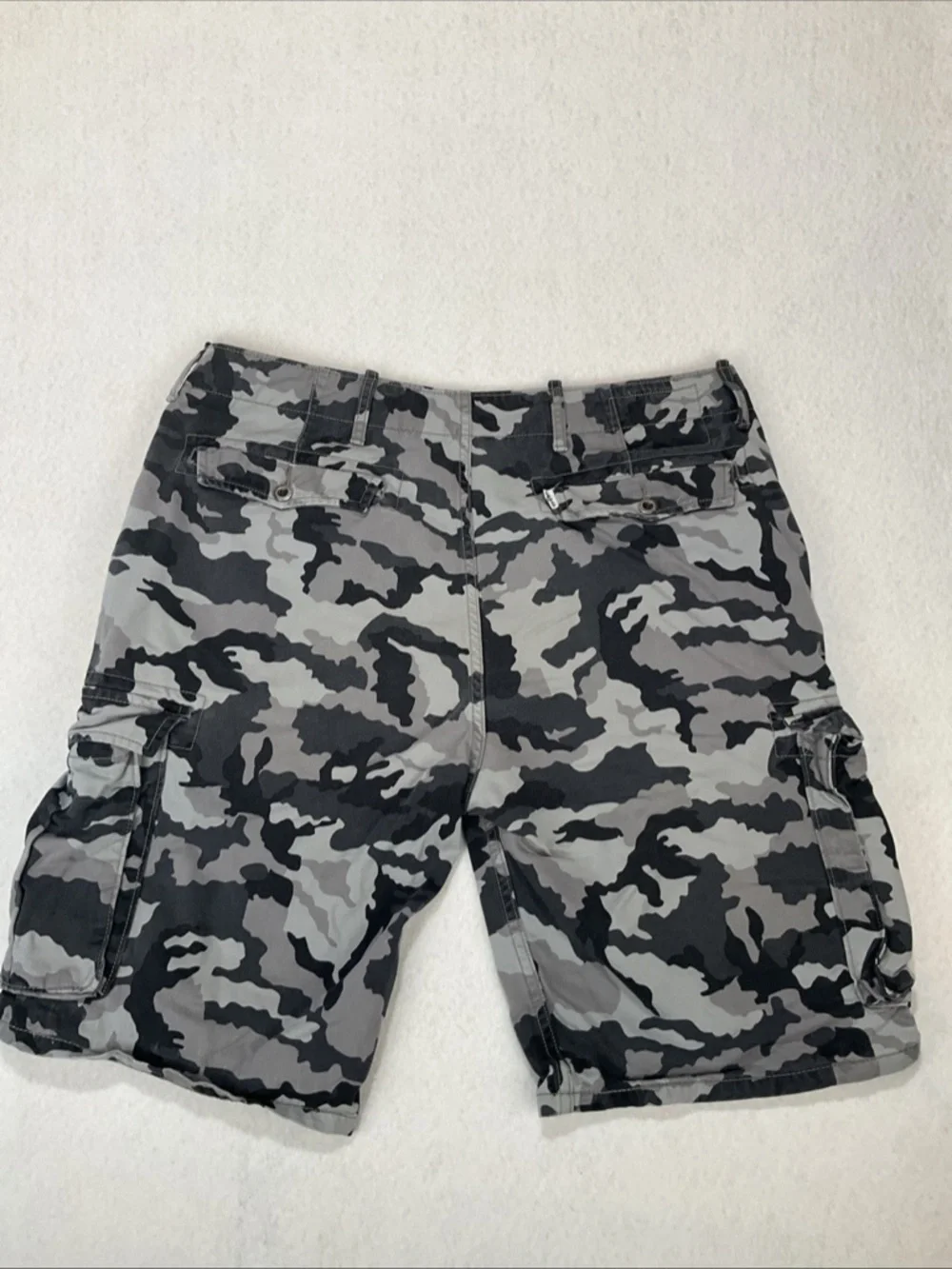 Levi's Cargo Shorts Black & Gray Camo Utility Pockets Baggy Men's Size 34
